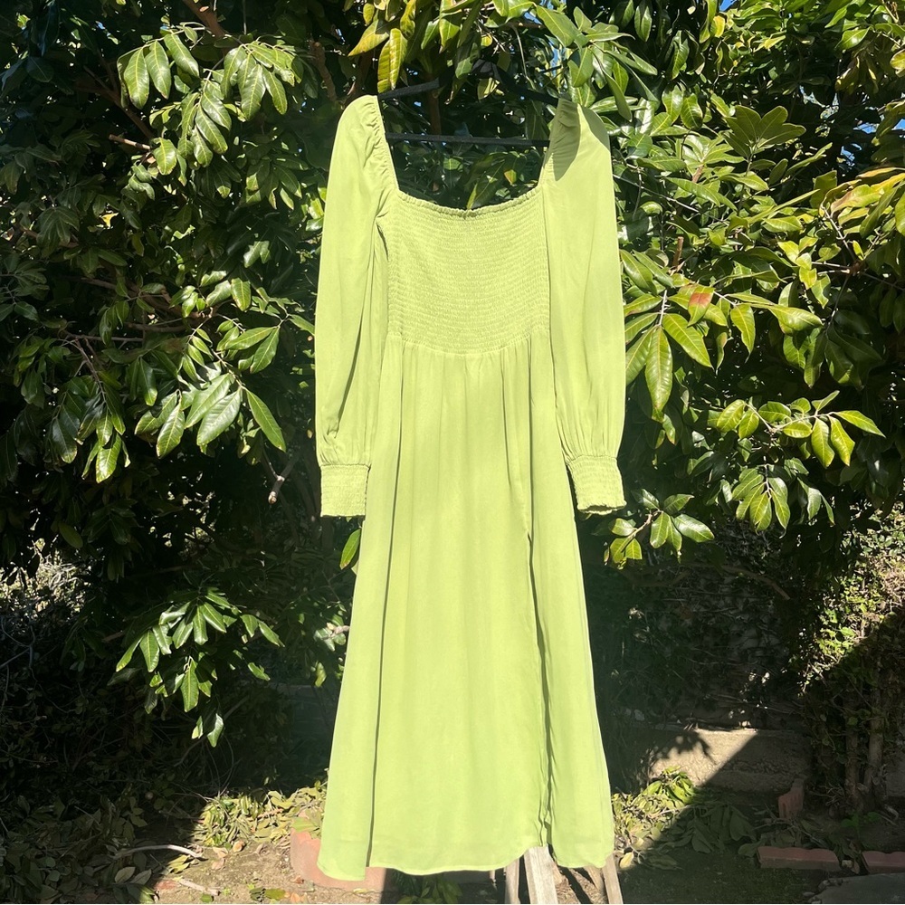 REFORMATION green puff long sleeve‎ midi dress